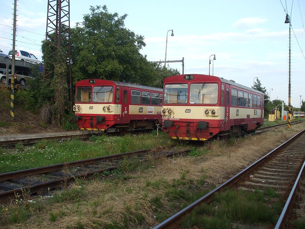 810 642, 362 Nymburk-hlavn� (17. 9. 2011)