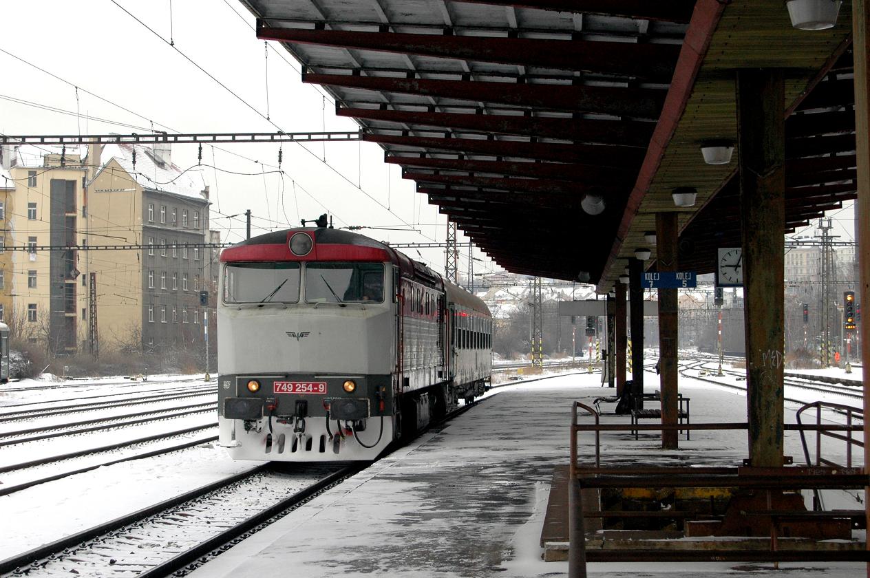 749.254 - pi cest na ONJ - Praha Vrovice - 11.12.2012.