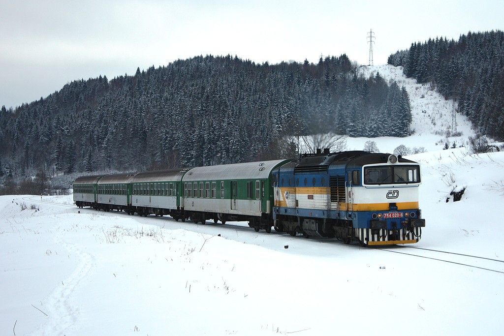 754.020 v �ele R 1401 v �seku Brann�-Ostru�n�, 14.3.
