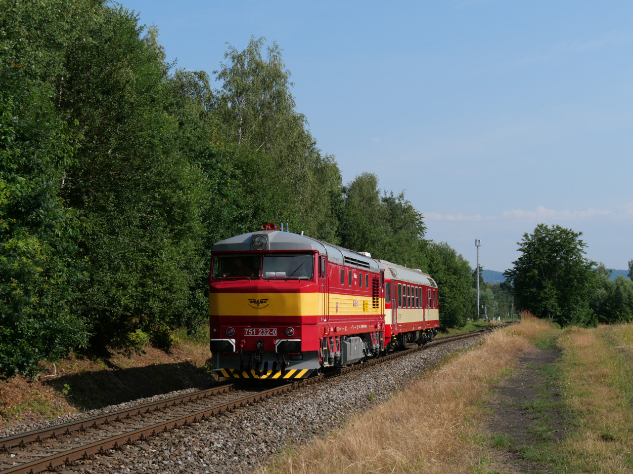 �erven� Kostelec : 854 212-8 + 751 232-0, Lv 53655
