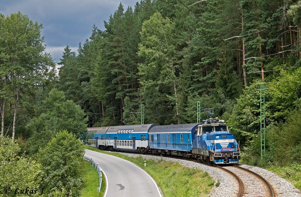 Vlakov 210.023 + pk 210.039, Os 18913, ertova Stna - Vy Brod Klter, 11.8.2016