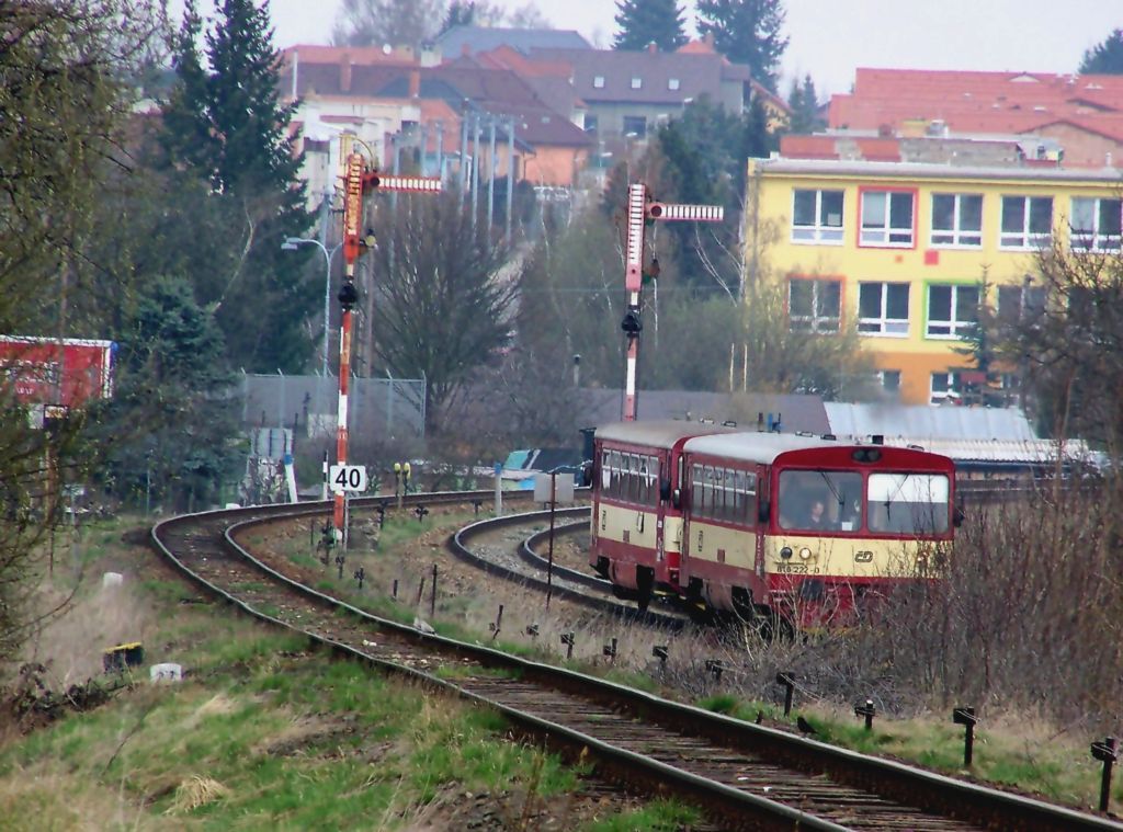 810 222-0+809 232 na Os 24 807 Moravsk� Bud�jovice 9.4.2010(foto Pavel Valenta)