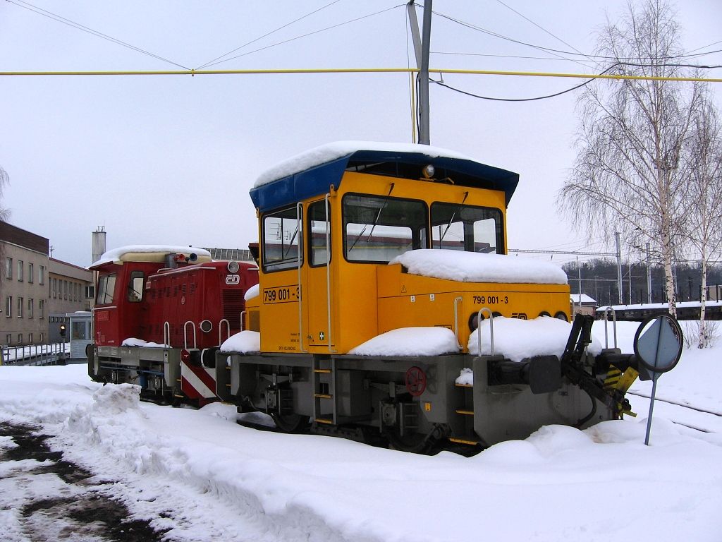 799 001-3,702 034-0,VM
