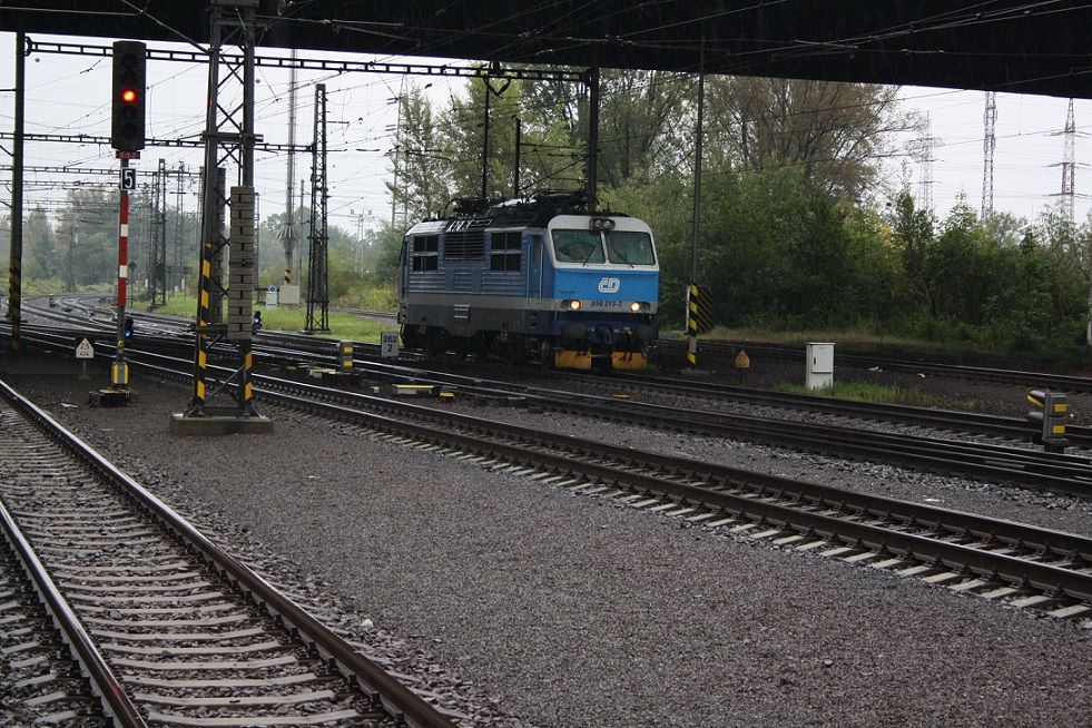 150.213 pi objdn soupravy vlaku R 343 Odra (Ostrava-Svinov - Zvolen osobn stanica)