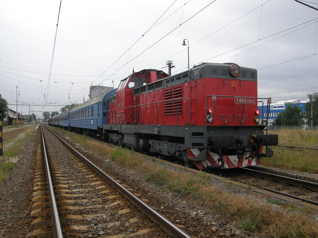 T 466.0254 na Pk.R 31375 ve sv�m rodi�ti v Martin� 10.9.2011 foto-M.�ich