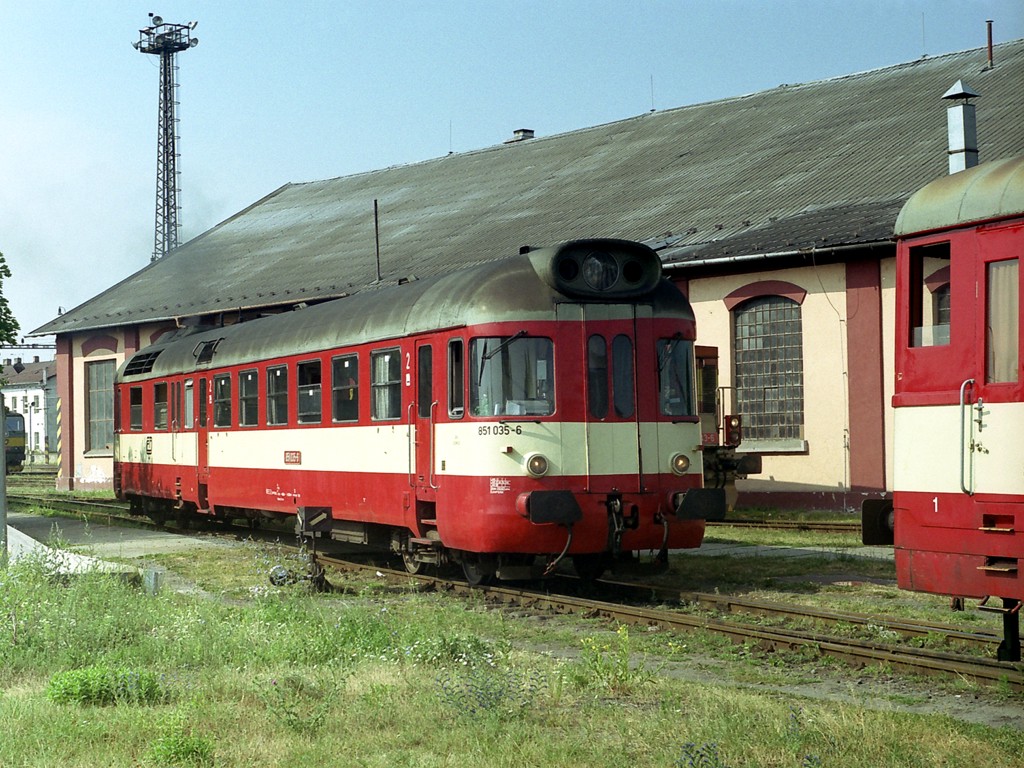 851 035 v depu Olomouc 24 06 2003
