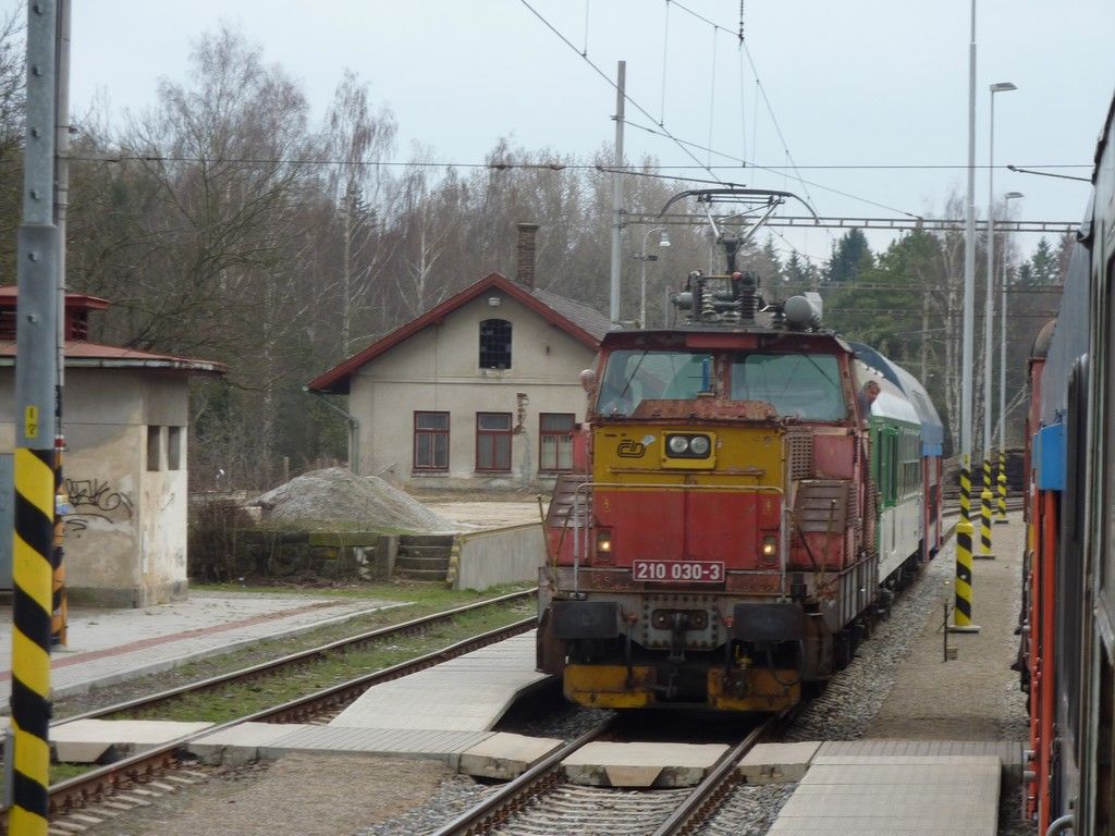 210 030-3, Os 8364, Dobronn, 9.4.2010