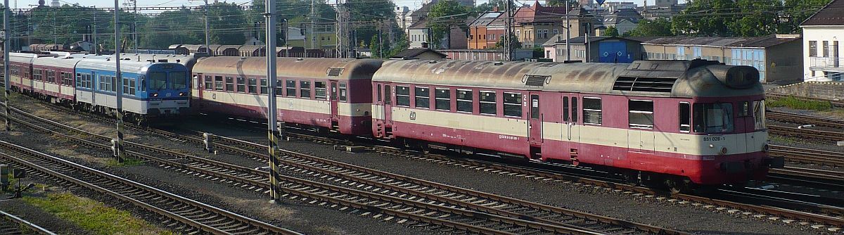 vjezd vl.1127 - zesilovac� ��st s 851 028