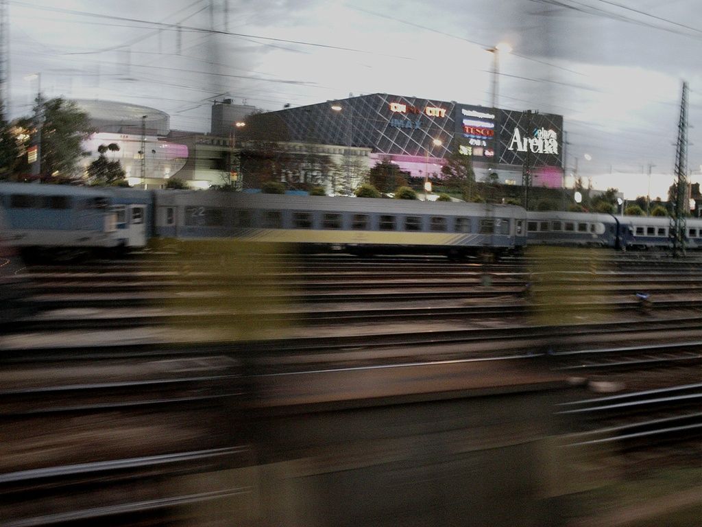 odstaven vz FBiH na vlaku ze Sarajeva ve stanici  Budapest Keleti pu.-fotka se nepovedla