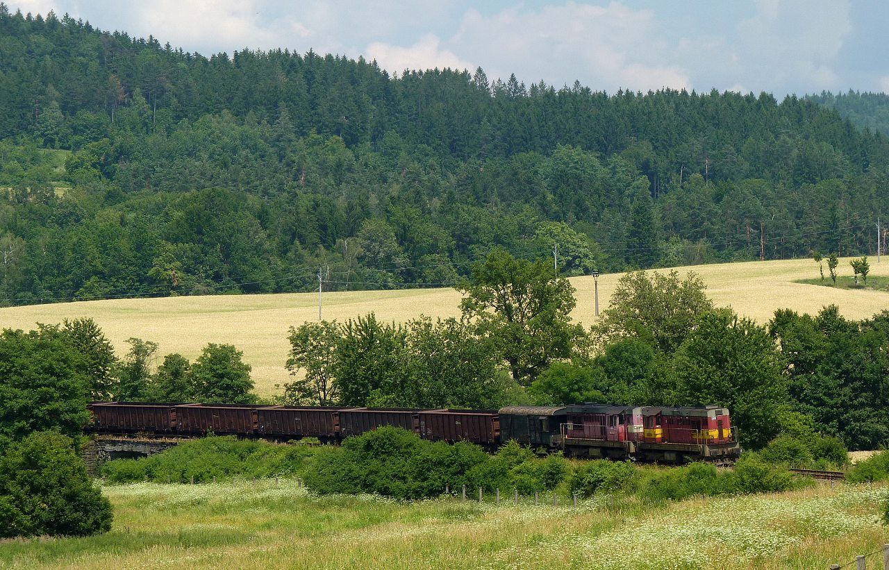 742.102+742.139, Vala�sk� P��kazy, Mn 80101, 12.7.2010, foto:Vojt�ch G�ek