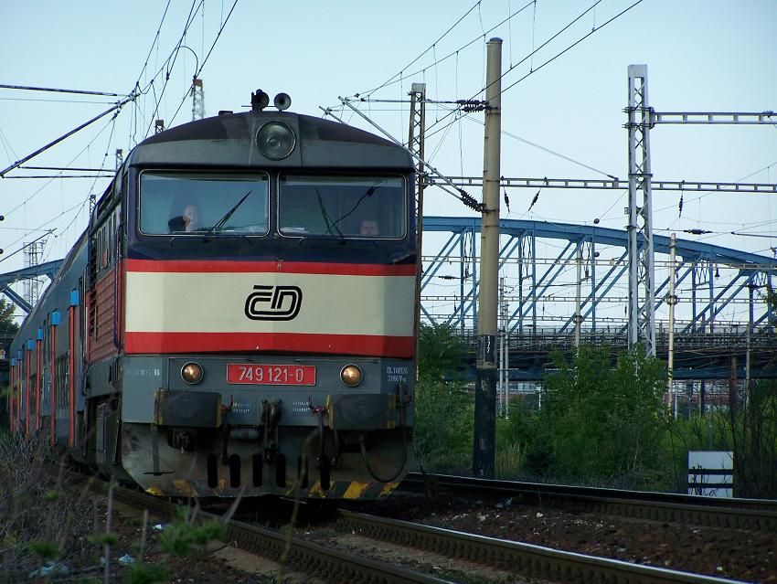 749.121 - Sp.1834 - Praha Vr�ovice - 10.7.2011.