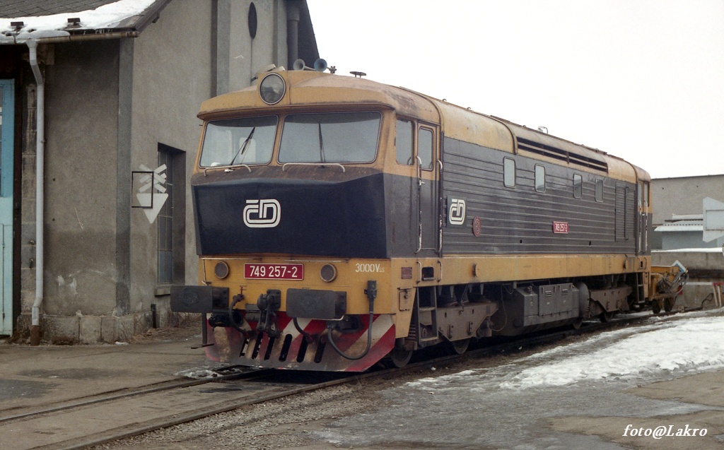 751.257 L.D. �umperk 12.3.1996