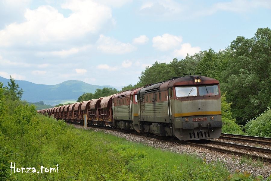 751.076+059 V�h.Brzot�n - Slavec jasky�a (Pn51154 Tur�a nad Bodvou - Slavec jasky�a) 16.5.2013