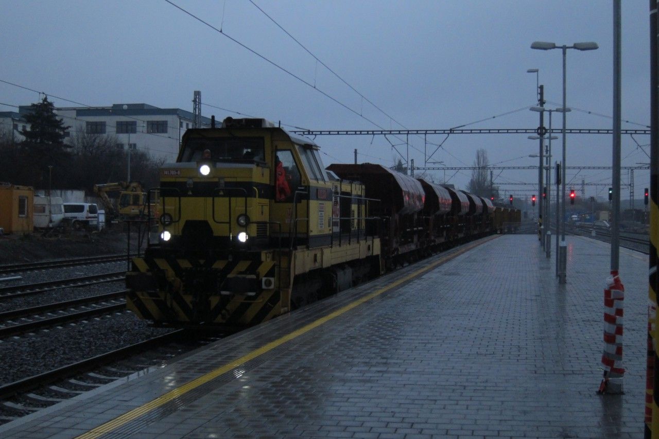 P��jezd 741.705 na 6.SK, �t�rk je nejsp� z Votic, 9.12.