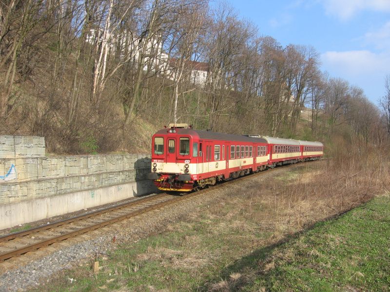 842 011, Os 3105, sek Frdek-Mstek - Lskovec u Frdku.