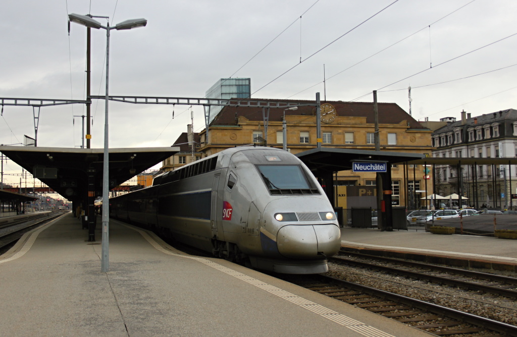 TGV 9284 Champs-Elysees do Pae odjd z Neuchatelu