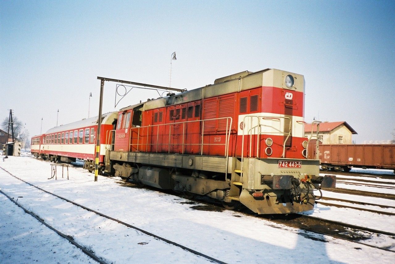 742.443 z DKV . Budjovice v st. Rakovnk, 12.2.2003