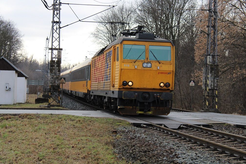 RJ 1010 RegioJet: 162.115; Ostrava-Kuniky; km 5,8; pejezd P7397
