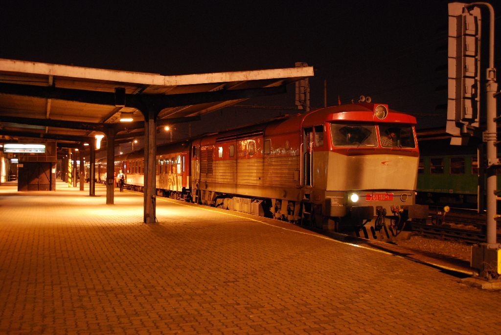 751 118 s R 800 