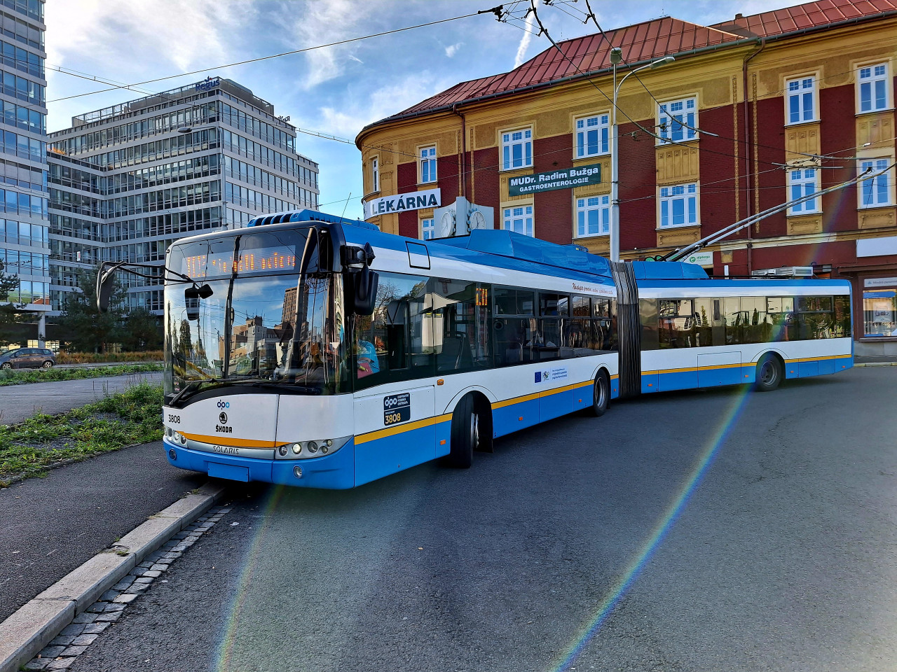 Trolejbus koda 27Tr ev..3808 erp pestvku v obratiti Nmst Republiky. (29.10.2023)