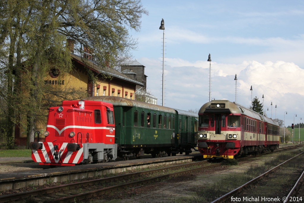 T211 0581 + 854 010-6 Mirovice 20.4.2014