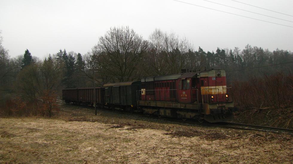 742 010