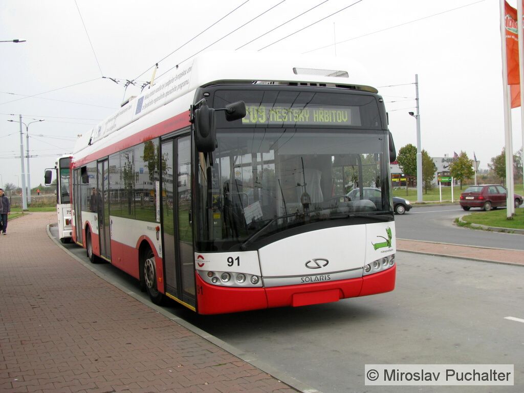 Ev. �. 91 (Solaris Trollino 12 AC III) na kone�n�  "Globus".