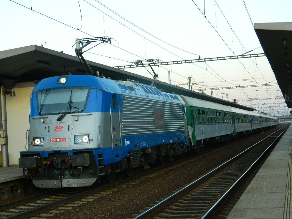 380014-1;26.08.2011;v Z�b�eh na Morav� Ex 142 ODRA