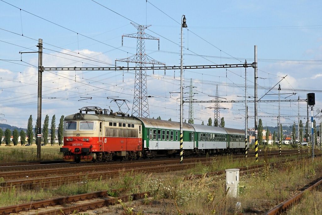 242255 s Os 8014 z CB