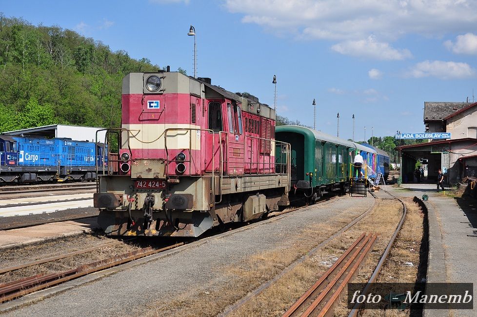 742 424 - 15.5.2013 MB