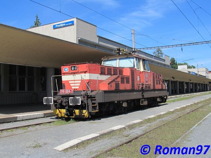 �DC 110.024-7 �ek� na svuj v�kon do Nezamyslic.(Prost�jov hl.n)
