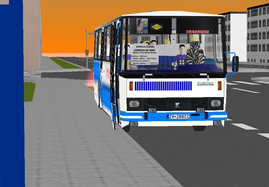 Pri autobusovej stanici, �akaj�ca na �al��ch cestuj�cich.