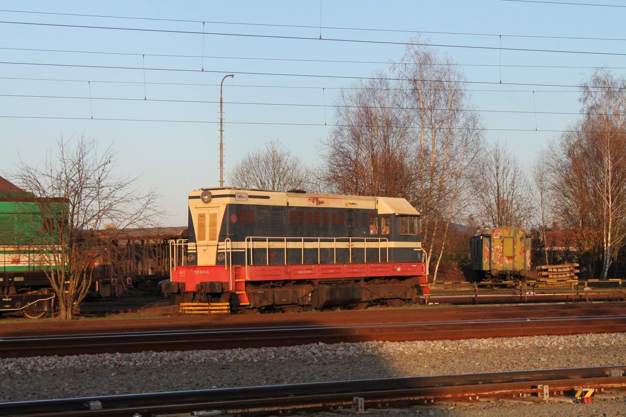 Lokomotiva 721 035 (Depo Horaovice pedm.)