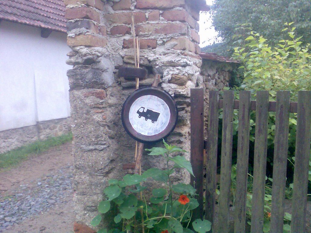 Zna�ka nebo pokli�ka na kastrol ? :-)