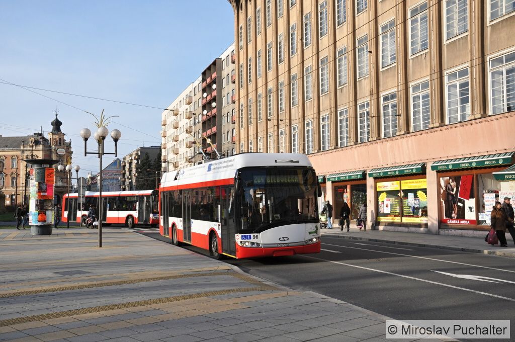 Ev. �. 96 (Solaris Trollino 12 AC III) v ulici U Jakta�sk� br�ny.