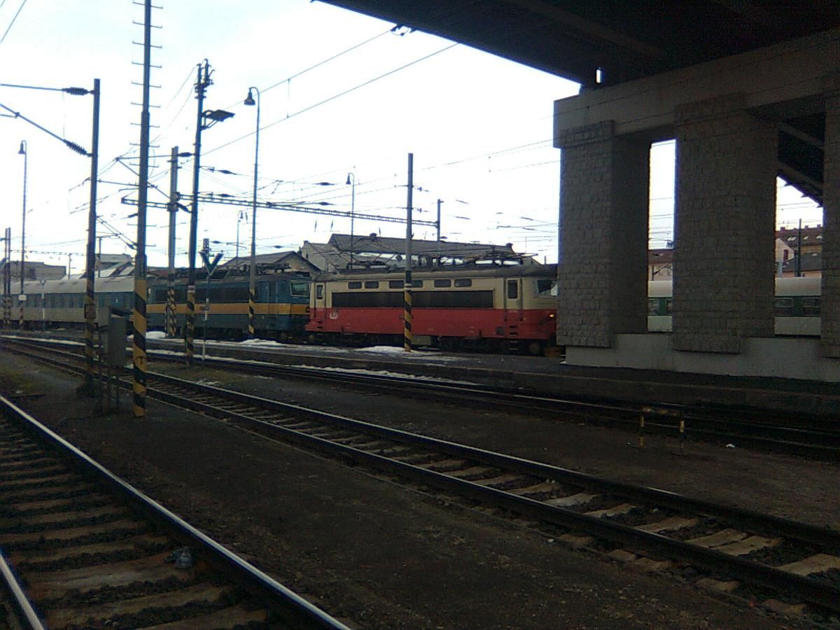 242.249+363.068