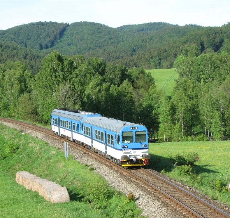80-29 007+843.014 23.5.10 Mn�ek p�edv�st