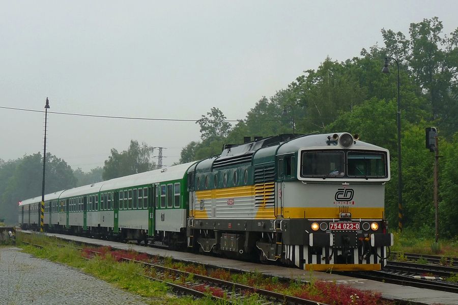 754 023-0, Fren�t�t pod Radho�t�m, 20.6.2010, foto: Dobi� Ji��