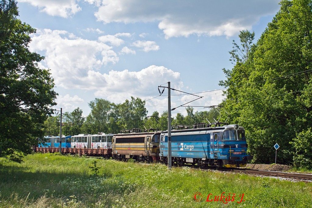 230.057 + 042, Pn 68201, J.Hradec - odb. Doln� Skr�chov, 12.6.2013