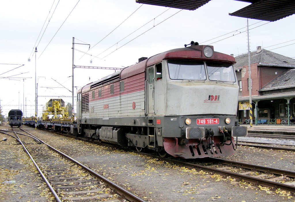 749.181 s pracovnm vlakem v Kojetn