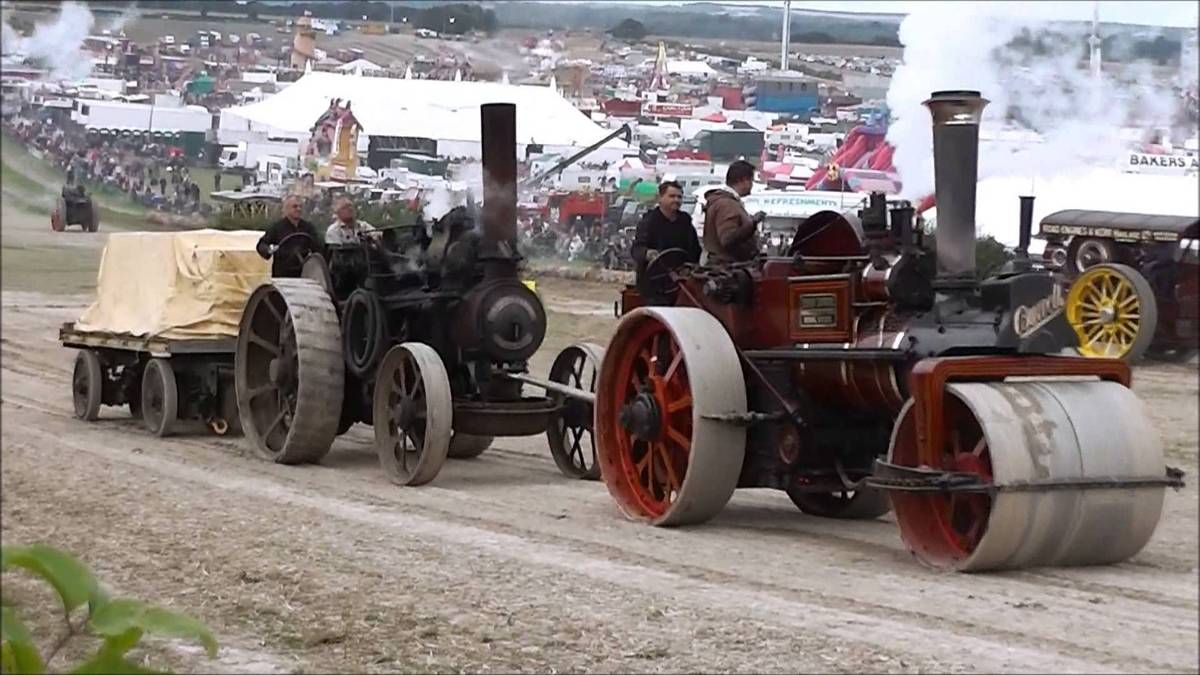 GB The 47th Great Dorset Steam Fair 2015 best  steam roller + traction engine