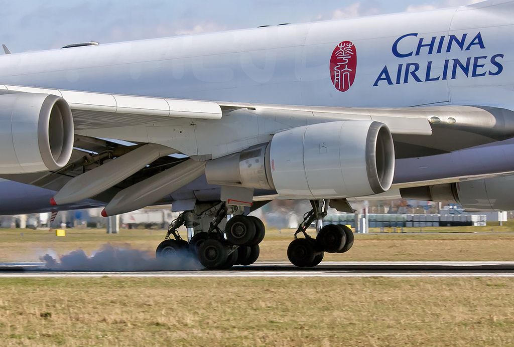B747-409F-SCD_B-18707_China-Airlines