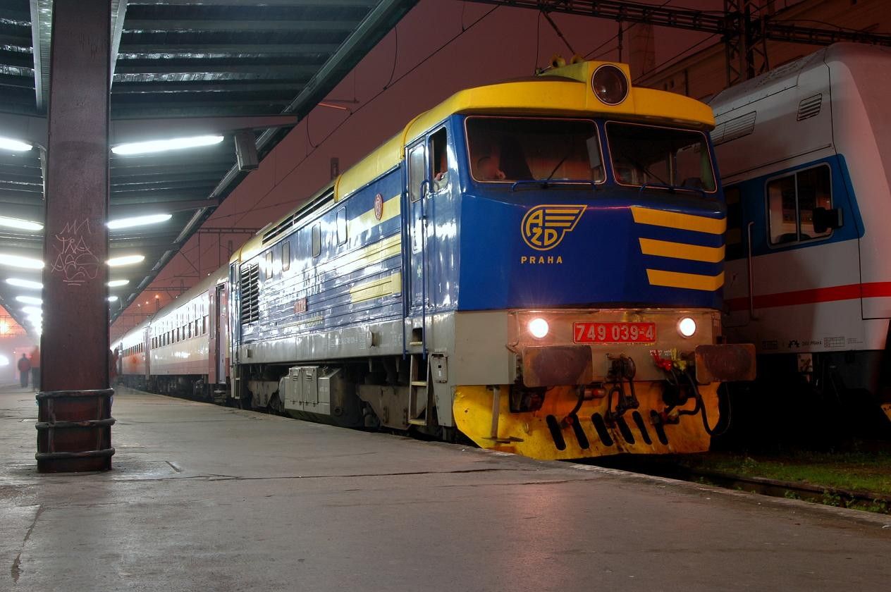 749.039 - Sp.1713 - Praha Masarykovo n�dr. - 17.11.2013.