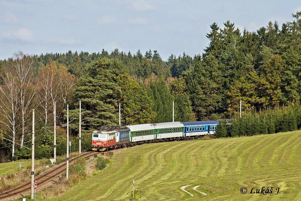 242.216 + 242.269, R 664 Jakub Kr��n, J.Hradec - odb. Kanclov, 12.10.2014