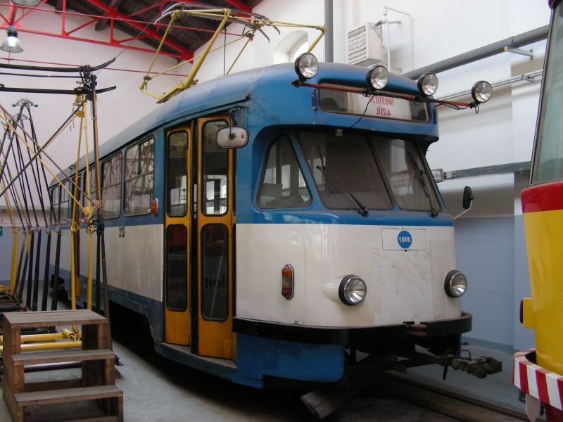 T2R #213 ve vozovn�