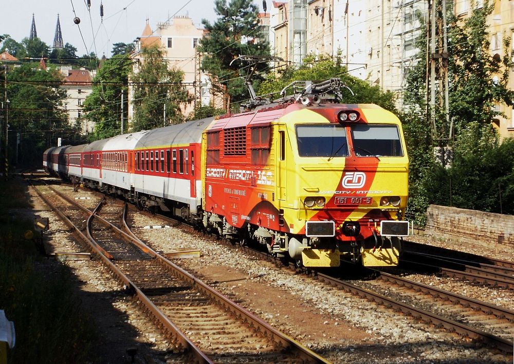 151 001-5 Praha - Vyehrad
