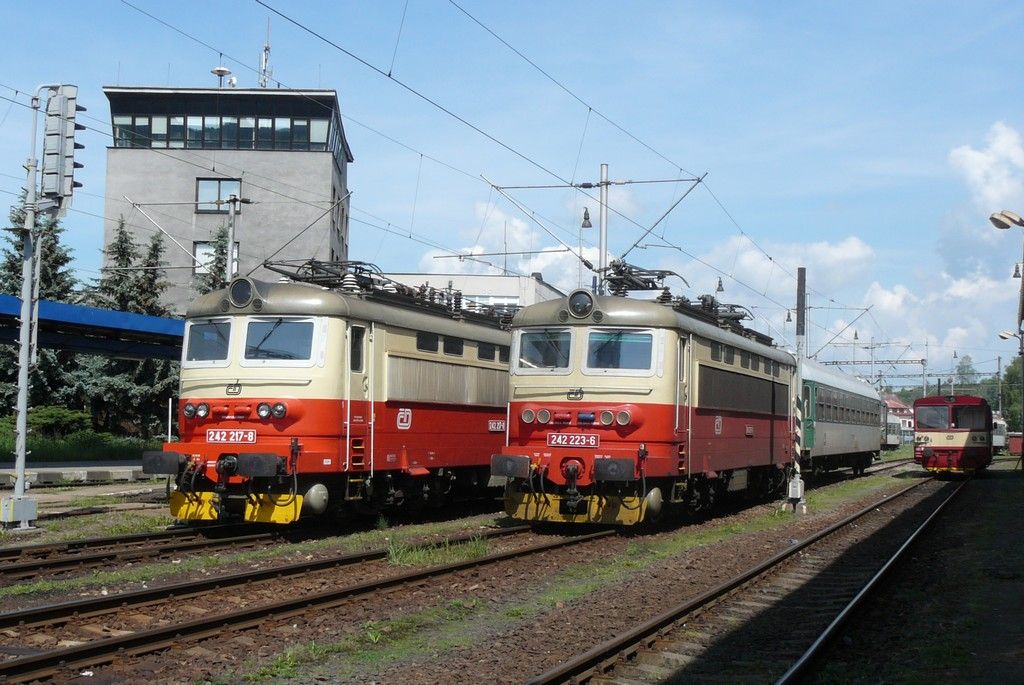 242 217-8 + 242 223-6, Havl. Brod, 20.5.09