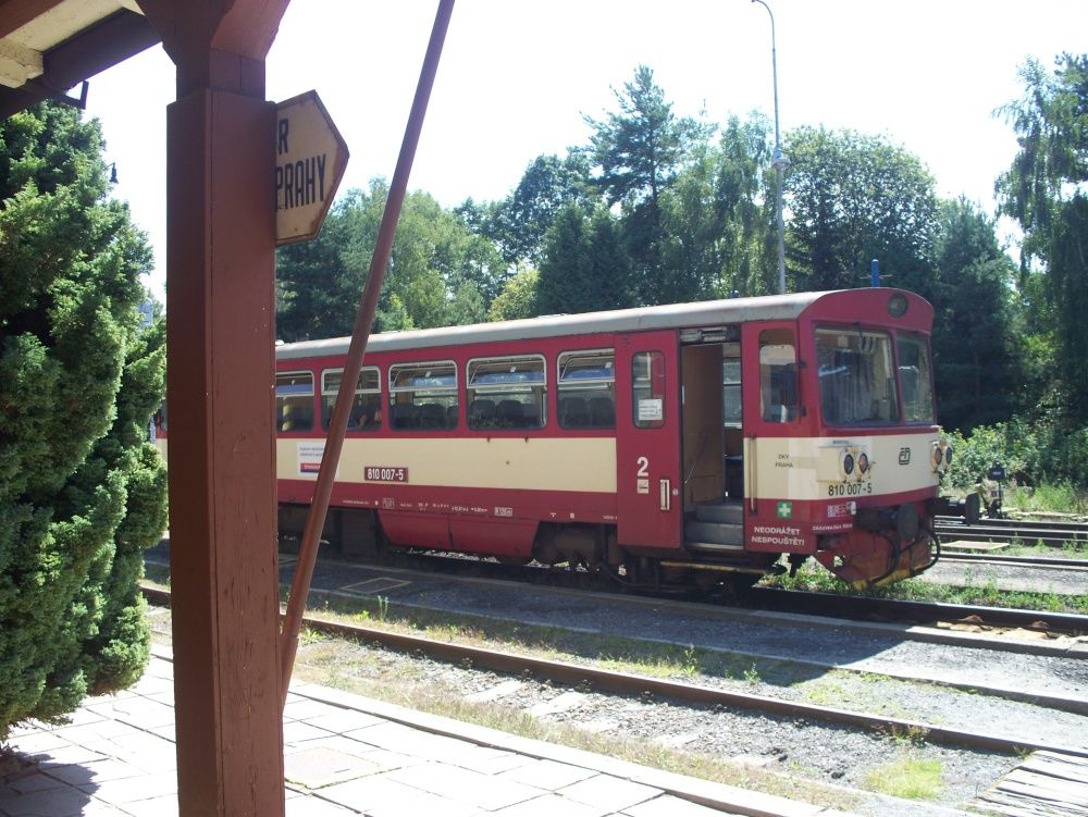 Poklid v T.�t�p�nov� po poledni s 