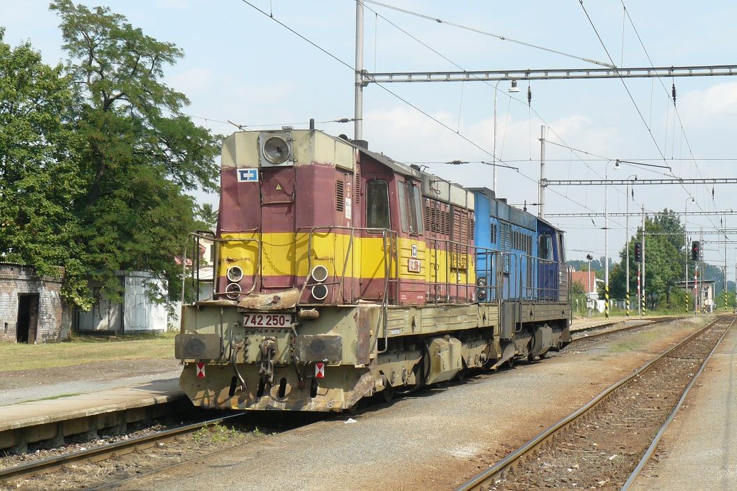 742 250-4+742 172 Kojetn(a)(17.8.2012,foto-Ale Krka)