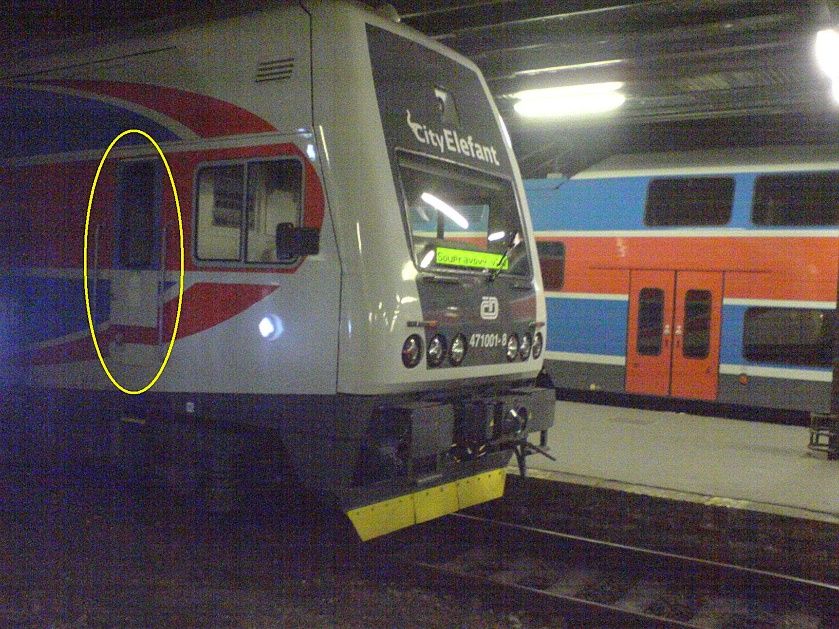 471.001 - bo�n� dv��ka na stanovi�t� f�ry